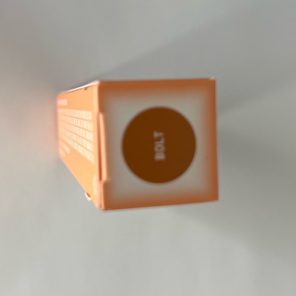 Item Beauty Liquid Highlighter - Picture 4 of 4